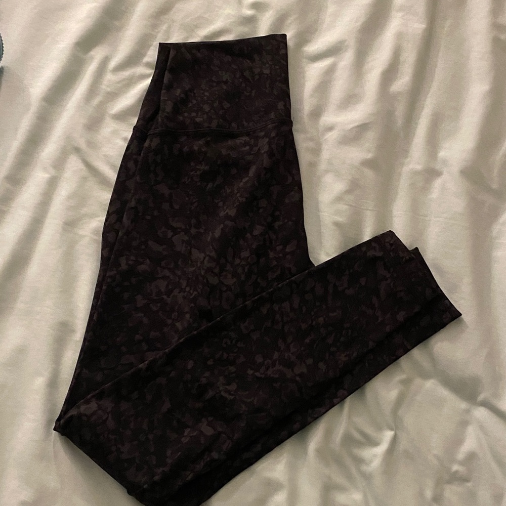 black and grey lululemon align leggings